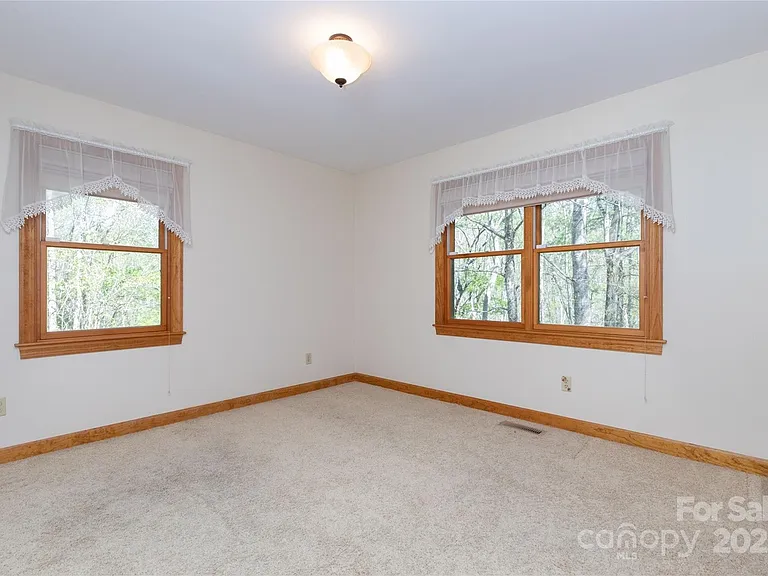 309 Old Farm School Rd — Photo 12