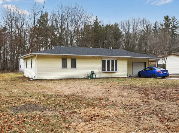 10484 S Graham Rd, Saint Charles, MI 48655