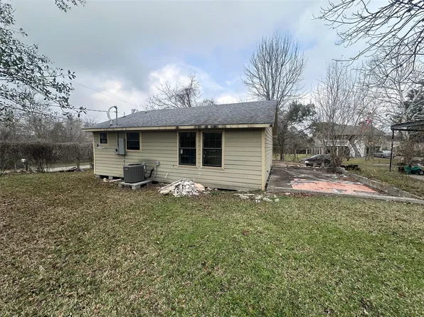 800 Mayo St, Baytown, TX 77520