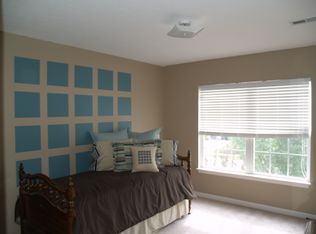 11821 Monarchy Ln, Fishers, IN 46037