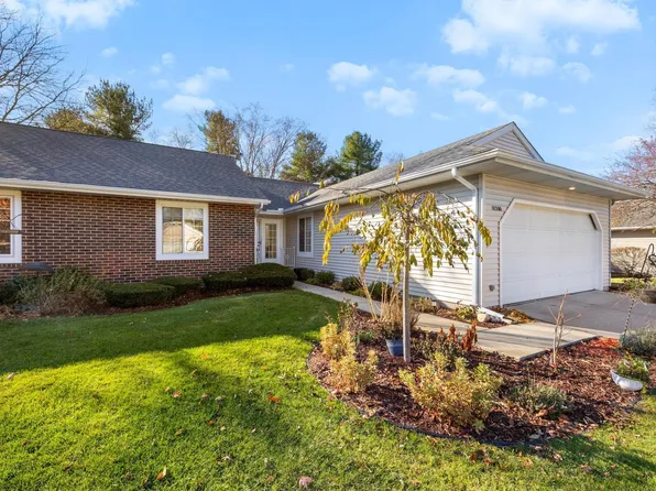 18300 Farm Ln, South Bend, IN 46637