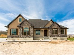 1679 Range Rd, Saratoga Springs, UT 84045