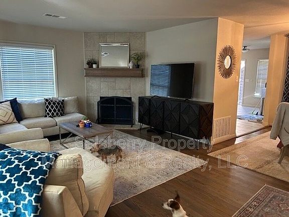 5th image of 6424 Drury Ln