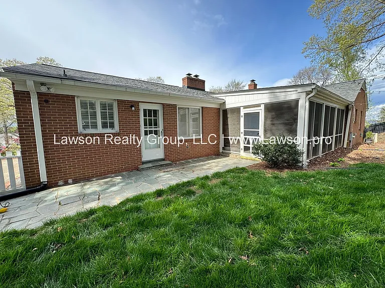 3074 Carolina Ave SW — Photo 11