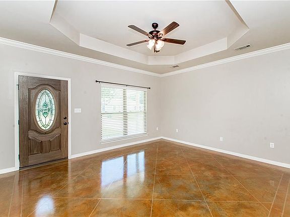 3rd image of 46183 Lavelle Dr