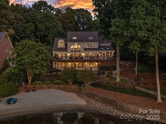 3rd image of 126 Silver Eagle Ln