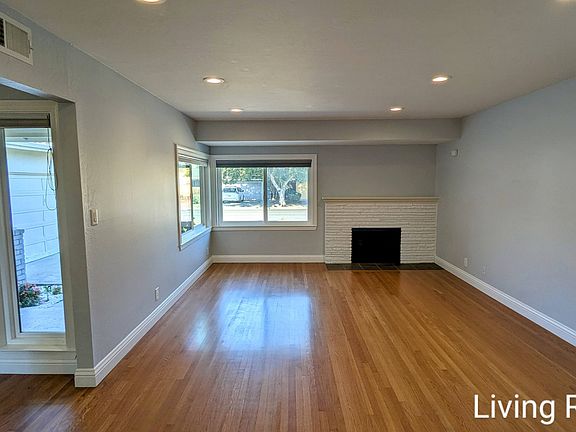 2nd image of 3415 Jarvis Ave