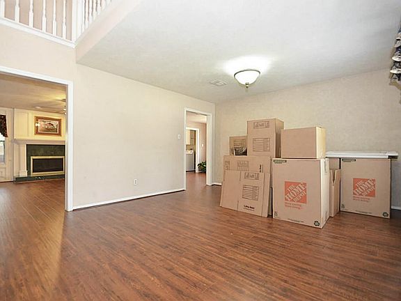4th image of 3018 Pasture Ln