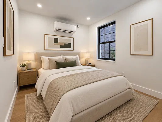 Bedroom, photo 2