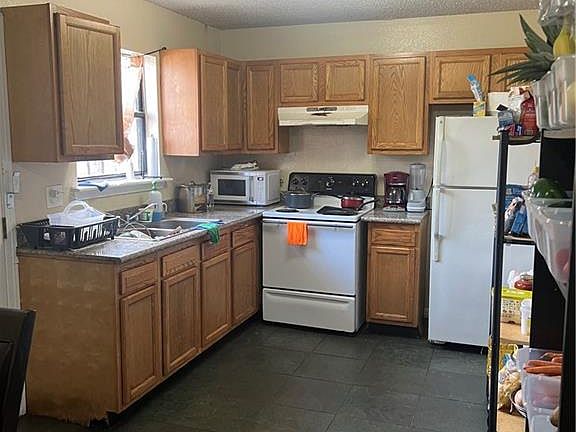 4th image of 6706 Mather Dr