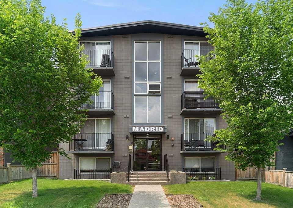 1st image of 1815 E 16th St SW #204