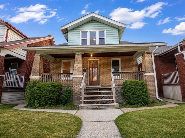 521 Rankin Ave, Windsor, ON N9B 2R6