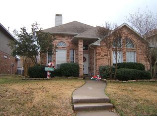 2110 Arbor Creek Dr, Carrollton, TX 75010