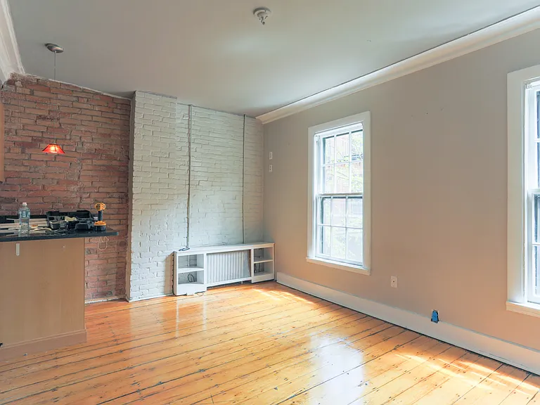 33 Gray St #2 — Photo 14