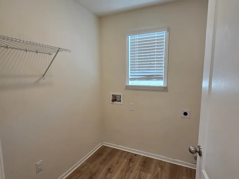 152 Ashwood Cir — Photo 7