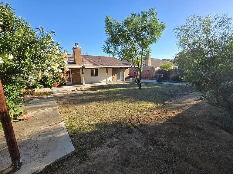 9708 Laurel Park Ave — Photo 13