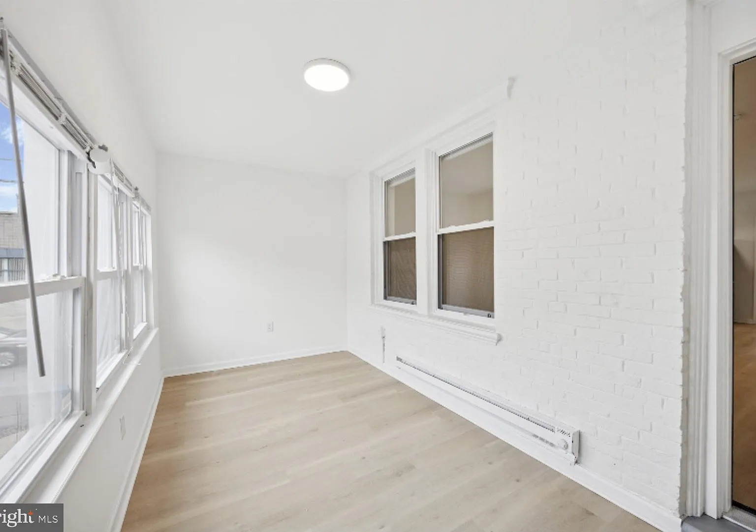 4 bed, 1190 sqft, $1,800 — Photo 1