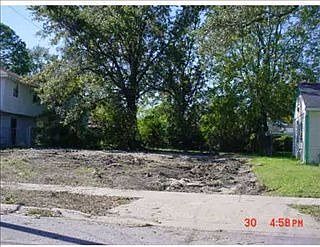 2nd image of 4570 Montegut Dr
