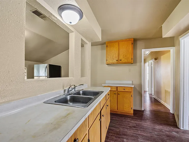 5503 S Acres Dr — Photo 13