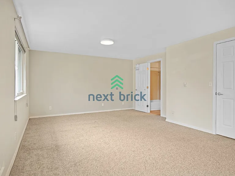 18505 20th Dr SE #BOTHELL 18505 — Photo 10