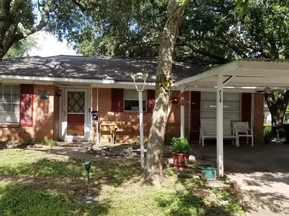 712 Damon St, Rosenberg, TX 77471