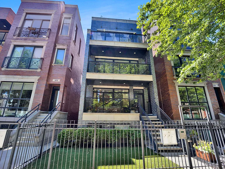1022 N Honore St #2 — Photo 2