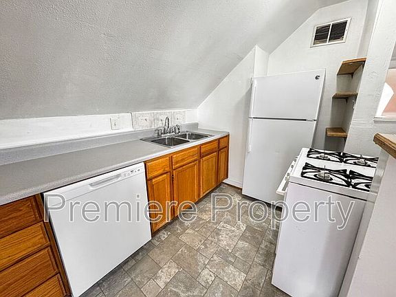 3rd image of 3708 Baltimore Ave APT 4