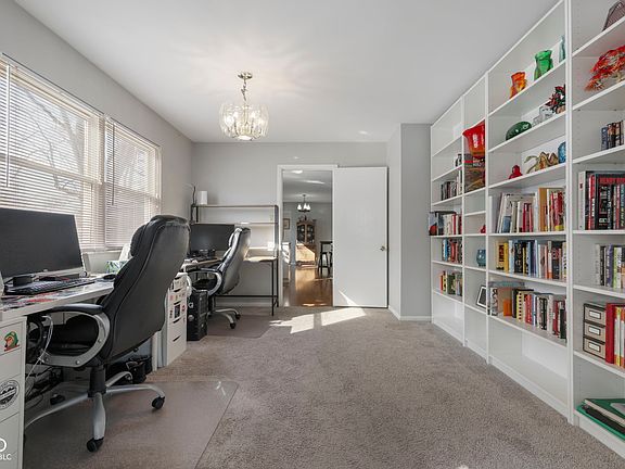 5th image of 8072 Dartmouth Rd