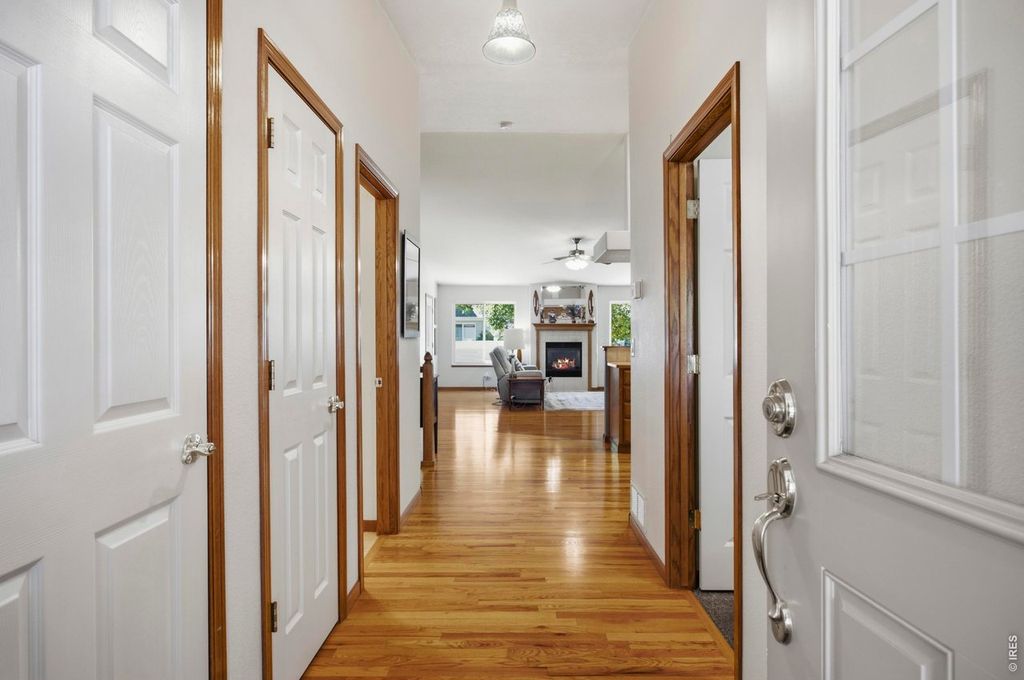 2614 Forsythia Dr