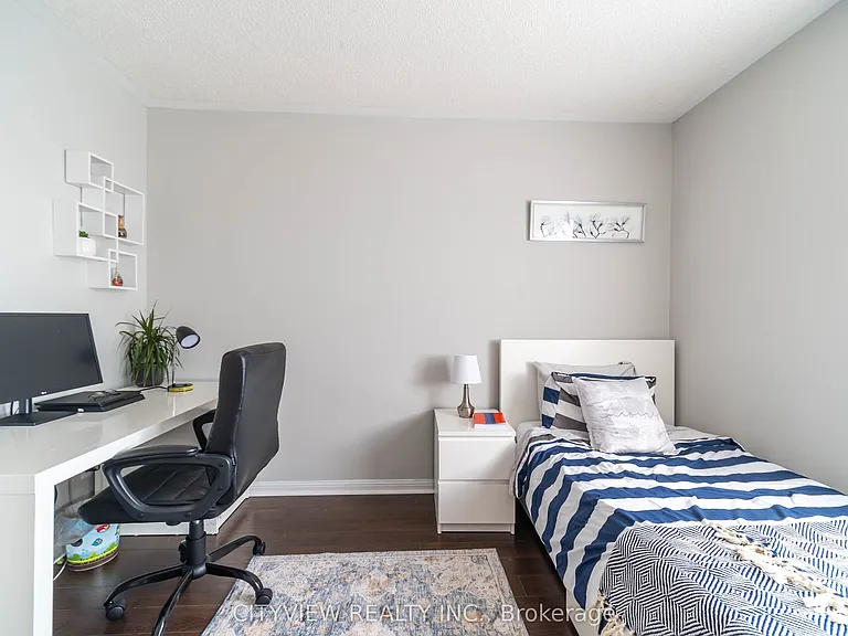 2330 Grand Oak Trl — Photo 27