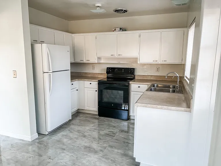 1300 Bennett Rd — Photo 8