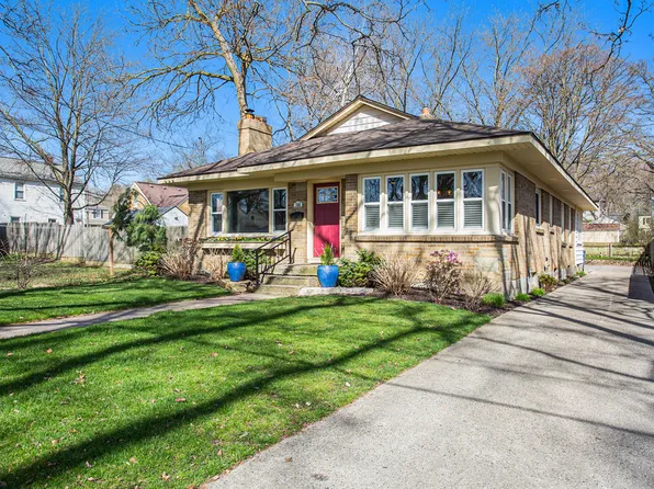 2552 Raymond Ave SE, Grand Rapids, MI 49507