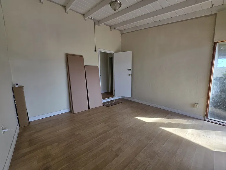 5457 Dorothy Dr — Photo 19