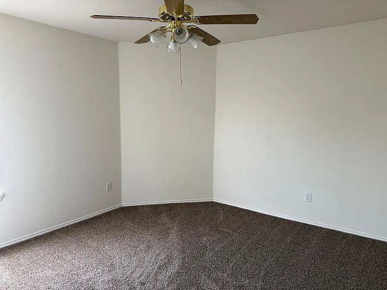 3104 Deleon Dr — Photo 7