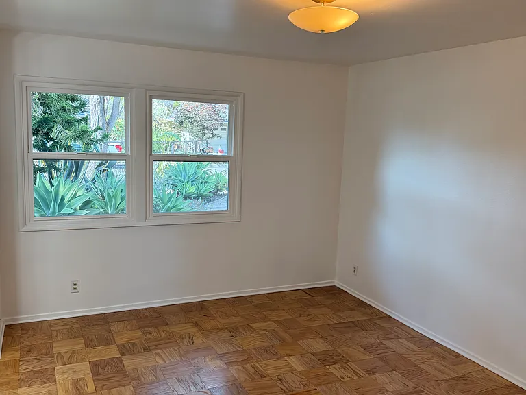 5637 Kent Pl — Photo 18