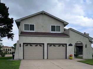 2073 NW Calle Colombo St, Columbus, NE 68601