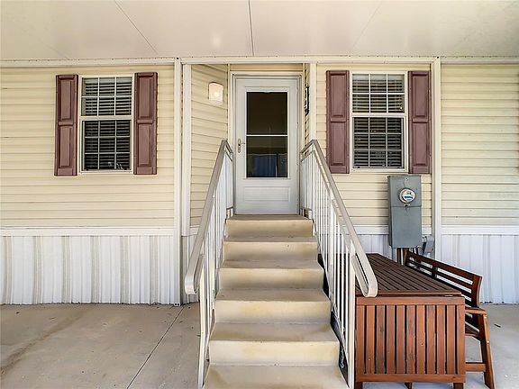 4th image of 15 Belcher Dr