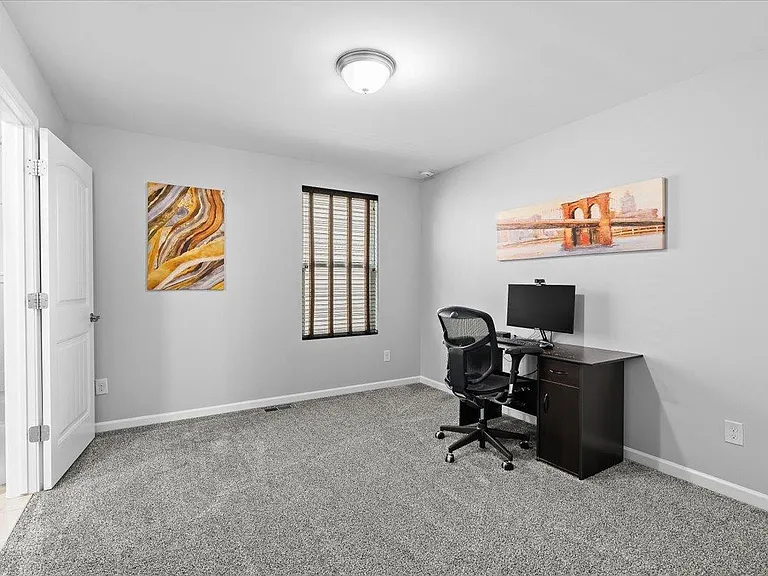 49645 Hartwick Dr — Photo 35
