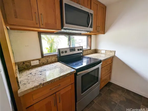 98-340 Koauka Loop APT 112, Aiea, HI 96701
