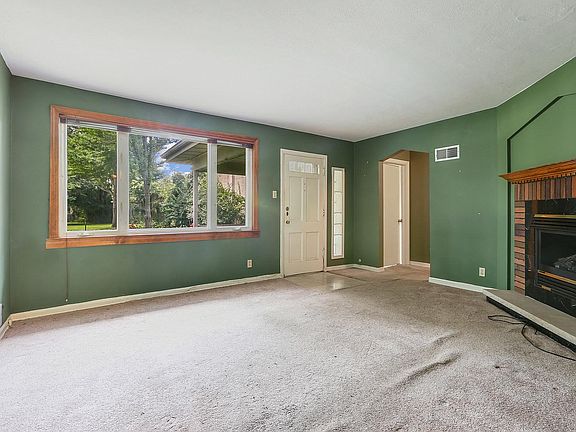 3rd image of 1522 Race St