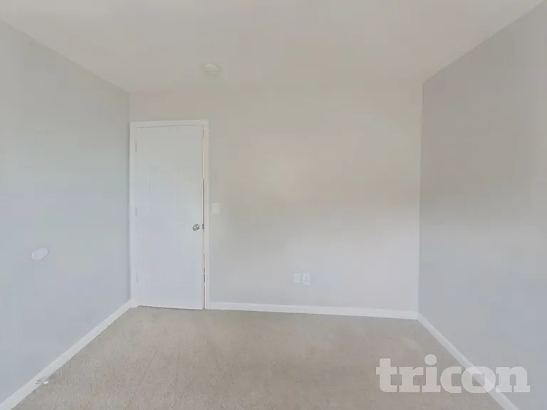 7457 Mistydawn Dr — Photo 12