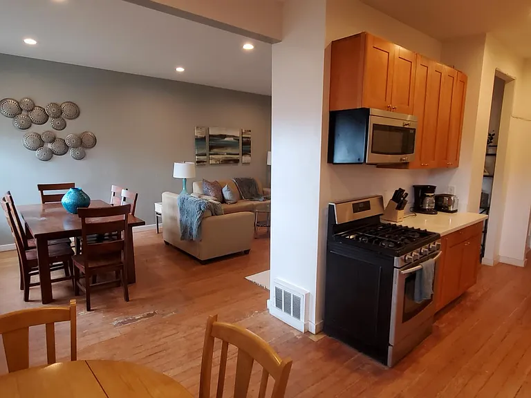 905 Ashbury St #2 — Photo 4