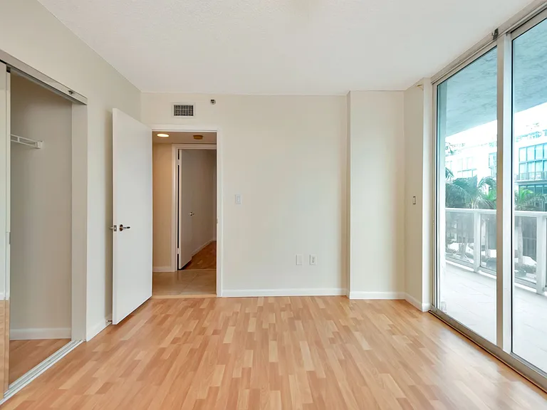 5900 Collins Ave #408-A — Photo 21