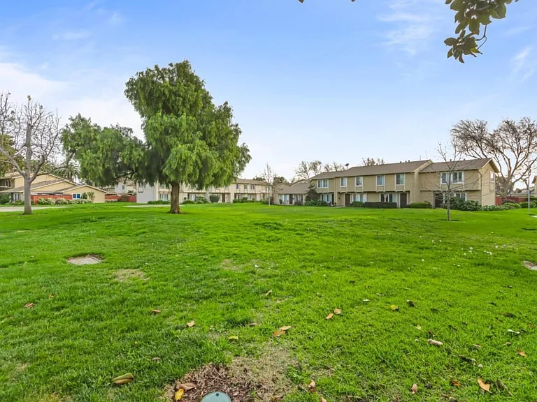 4501 Guiso Cmn — Photo 22