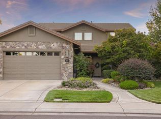 45 Applewood Dr, Lodi, CA 95242