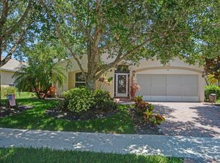 690 Collier Lake Cir, Sebastian, FL 32958