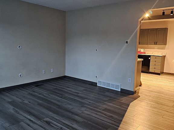 front room into kitchen