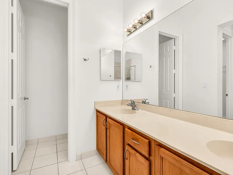650 Pacific Grove Dr #5 — Photo 21