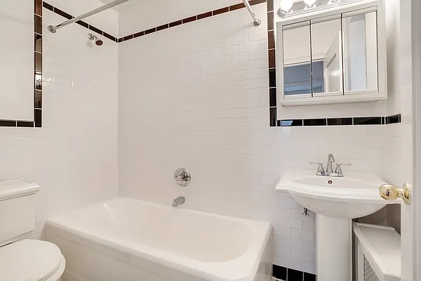 Rented by Compass | media 6