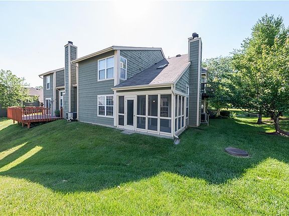 3rd image of 323 Lobster Tail Ct